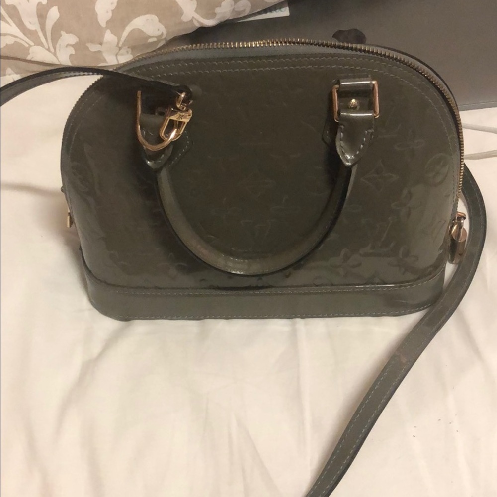 Louis Vuitton Alma BB purse - Picture 1 of 1
